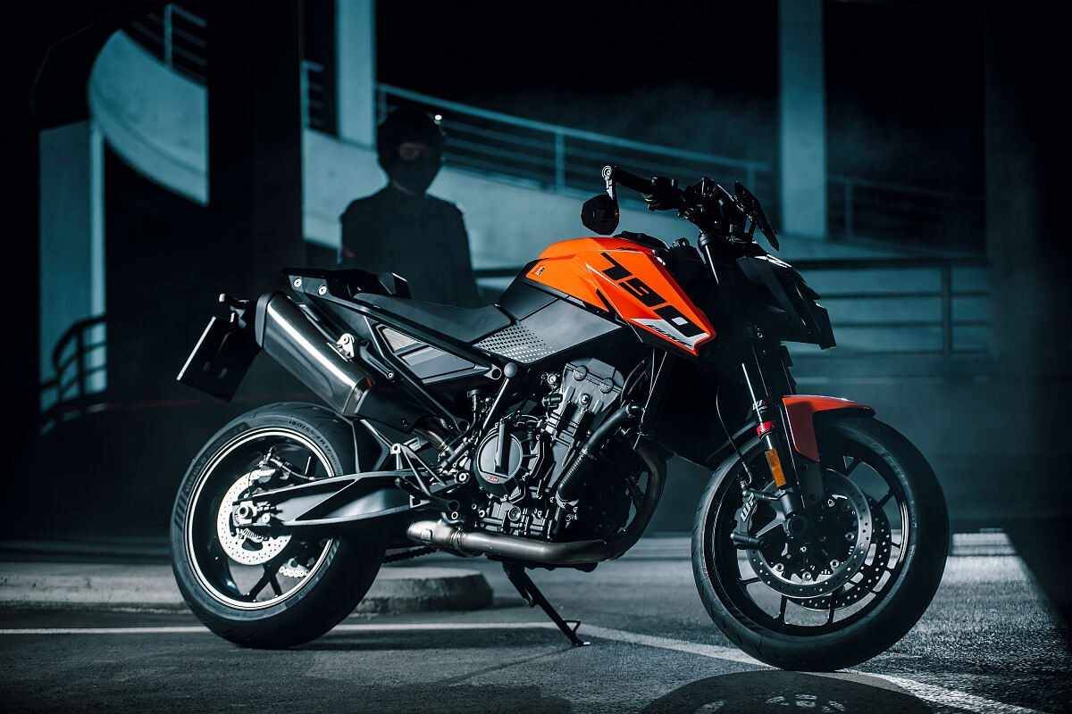 2027 KTM 790 Duke