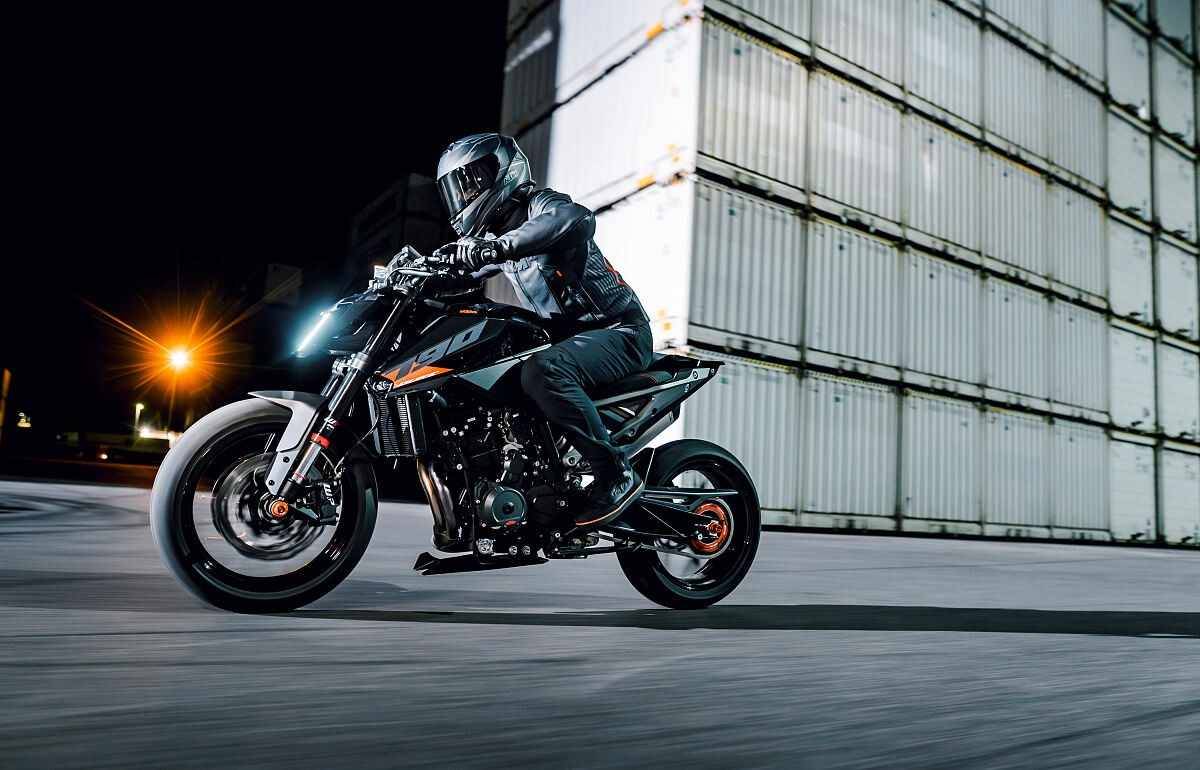 2027 KTM 790 Duke