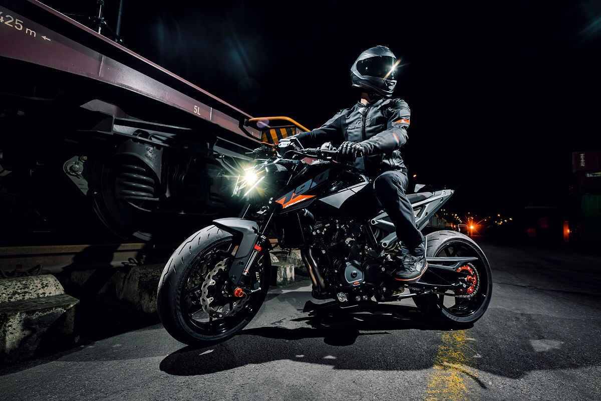 2027 KTM 790 Duke