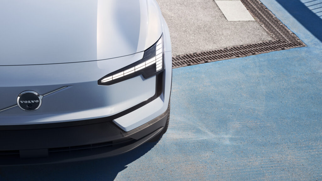 2025 Volvo EX30 Review – Price, Range, Performance, Interior & EV Features