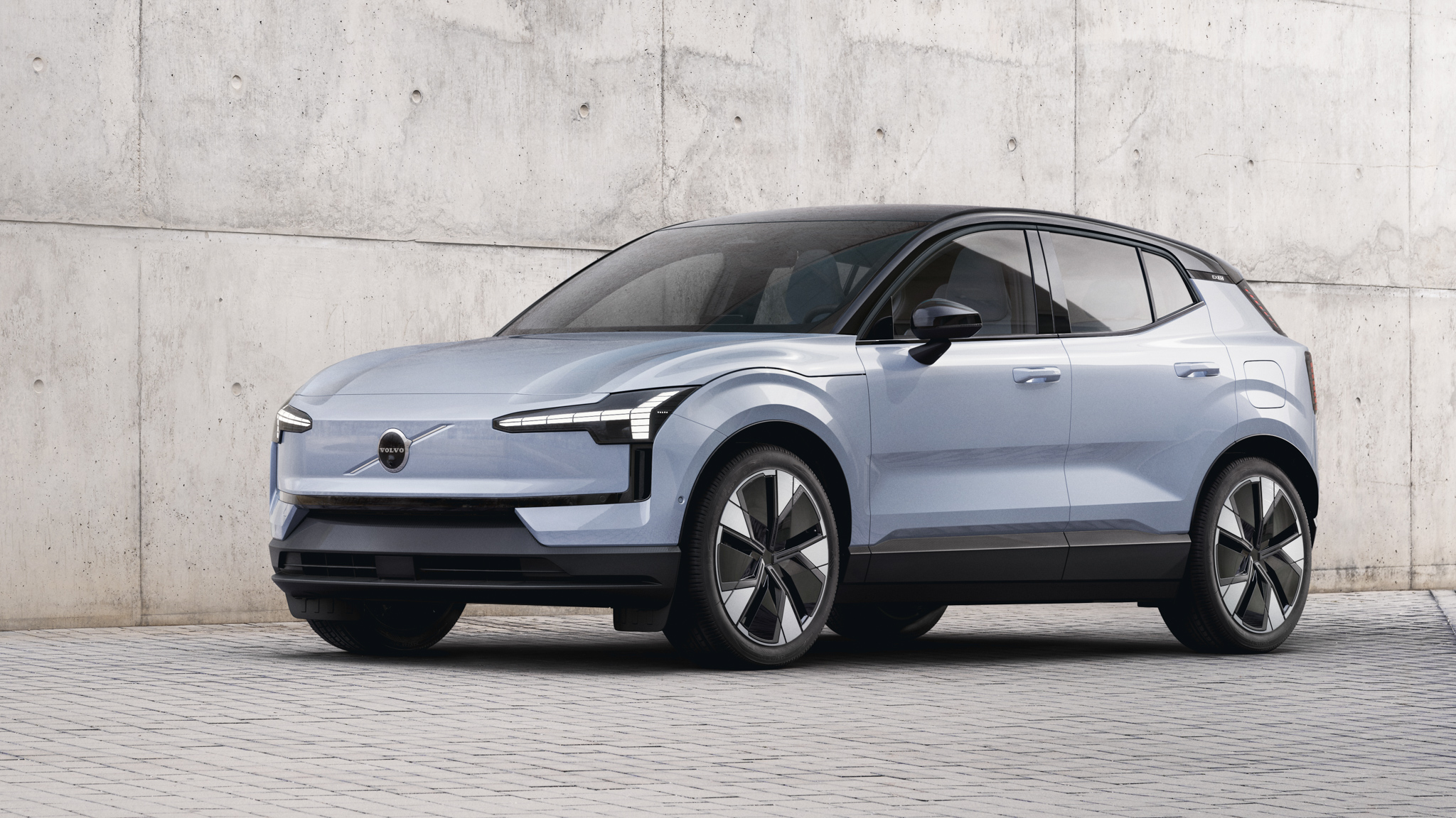 2025 Volvo EX30 Review – Price, Range, Performance, Interior & EV Features