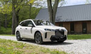 BMW iX xDrive45