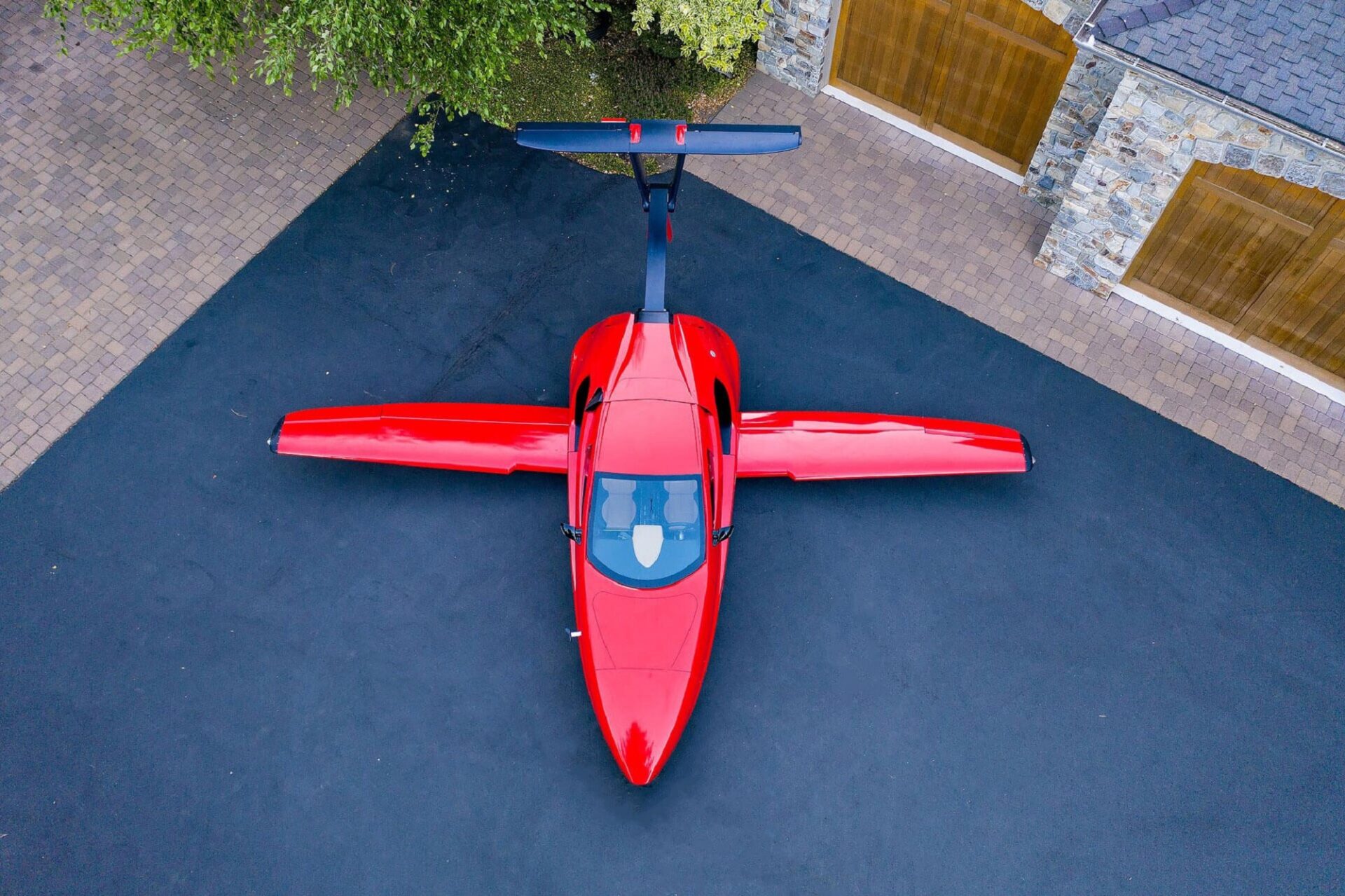 Flying Sports Car Switchblade