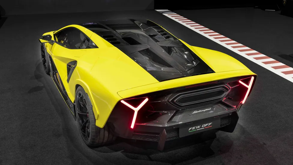 Lamborghini Fenomeno – 1,065 HP Hypercar Fastest & Most Powerful Lambo Ever