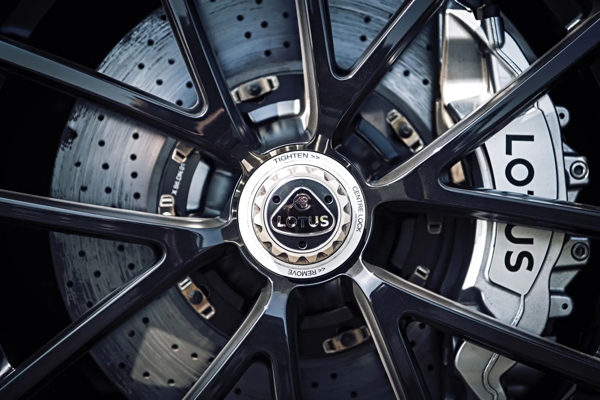 Lotus Evija Review 2025 – 2012 HP Electric Hypercar With Hydraulic Steering & Track DNA
