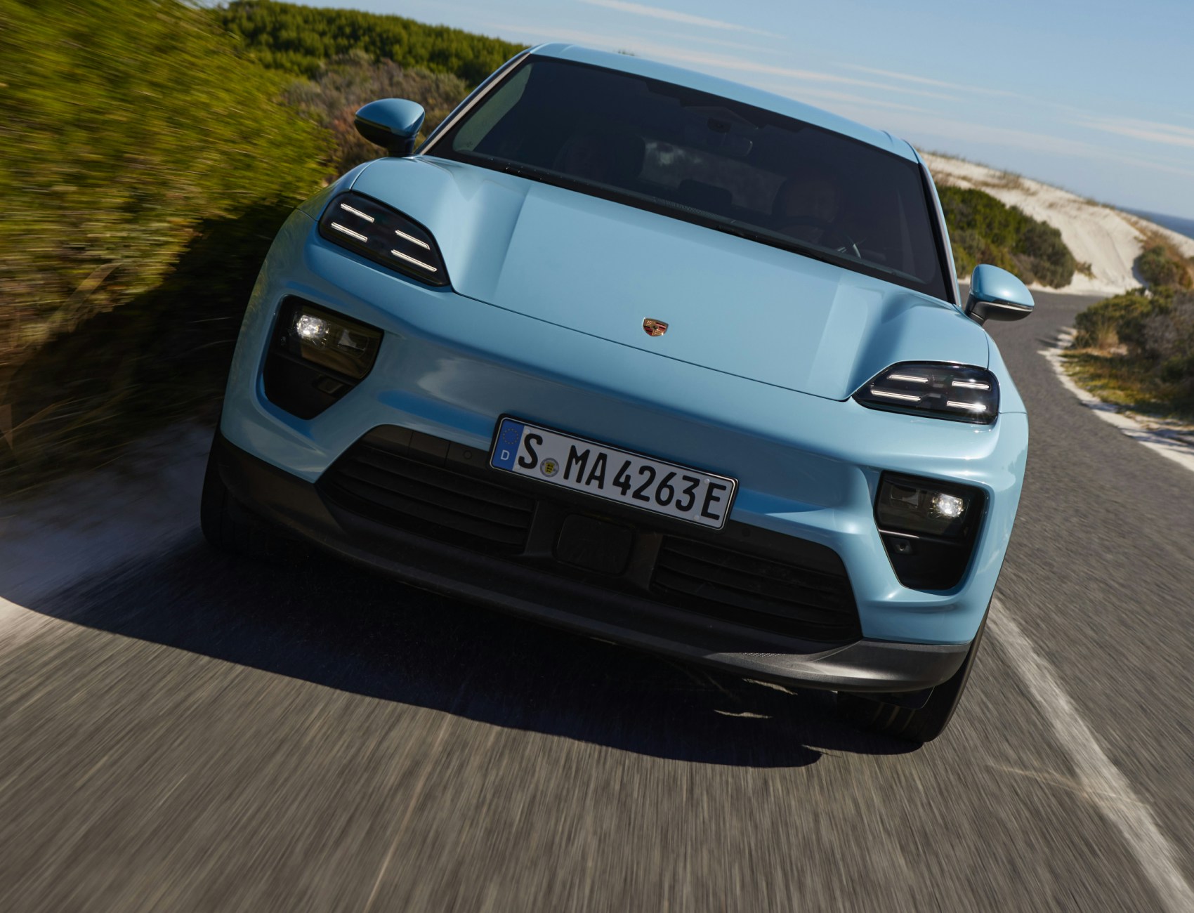 Porsche Macan EV