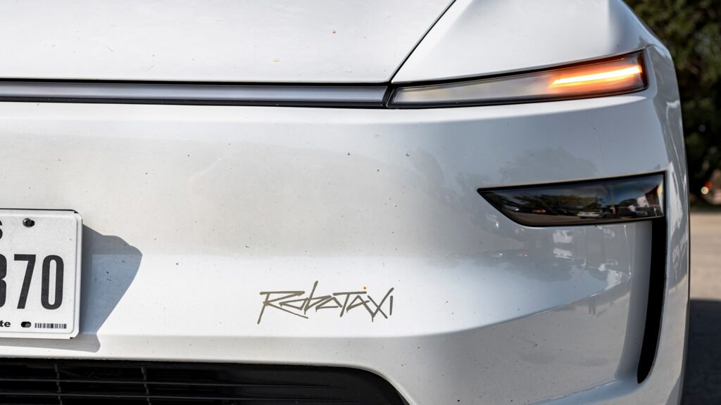 Tesla Model Y Robotaxi