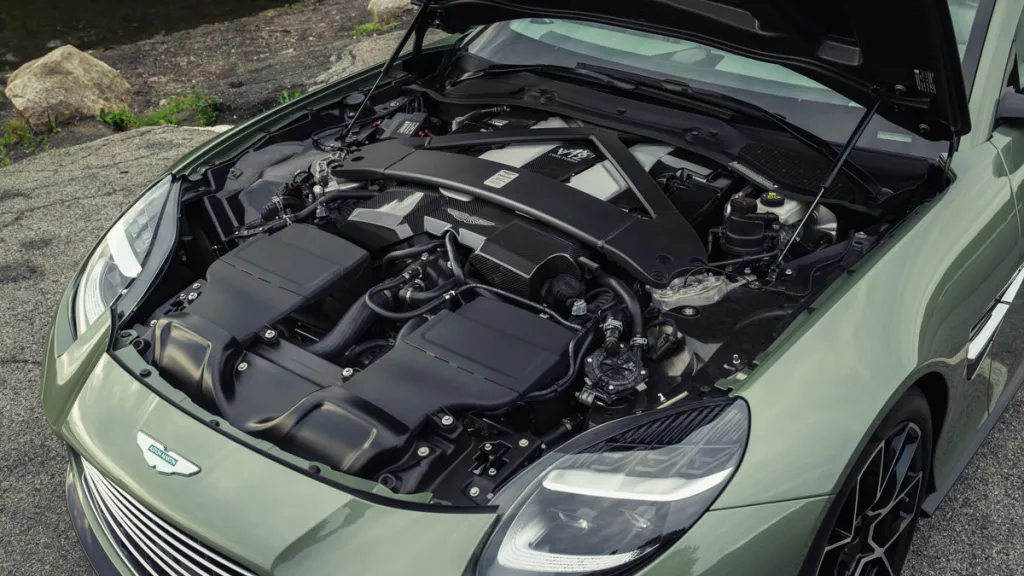 Aston Martin Vanquish Volante