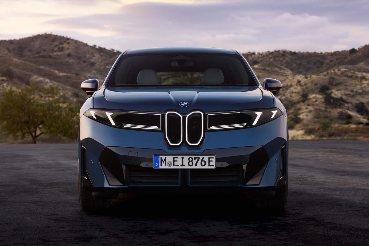 BMW iX3 Debut