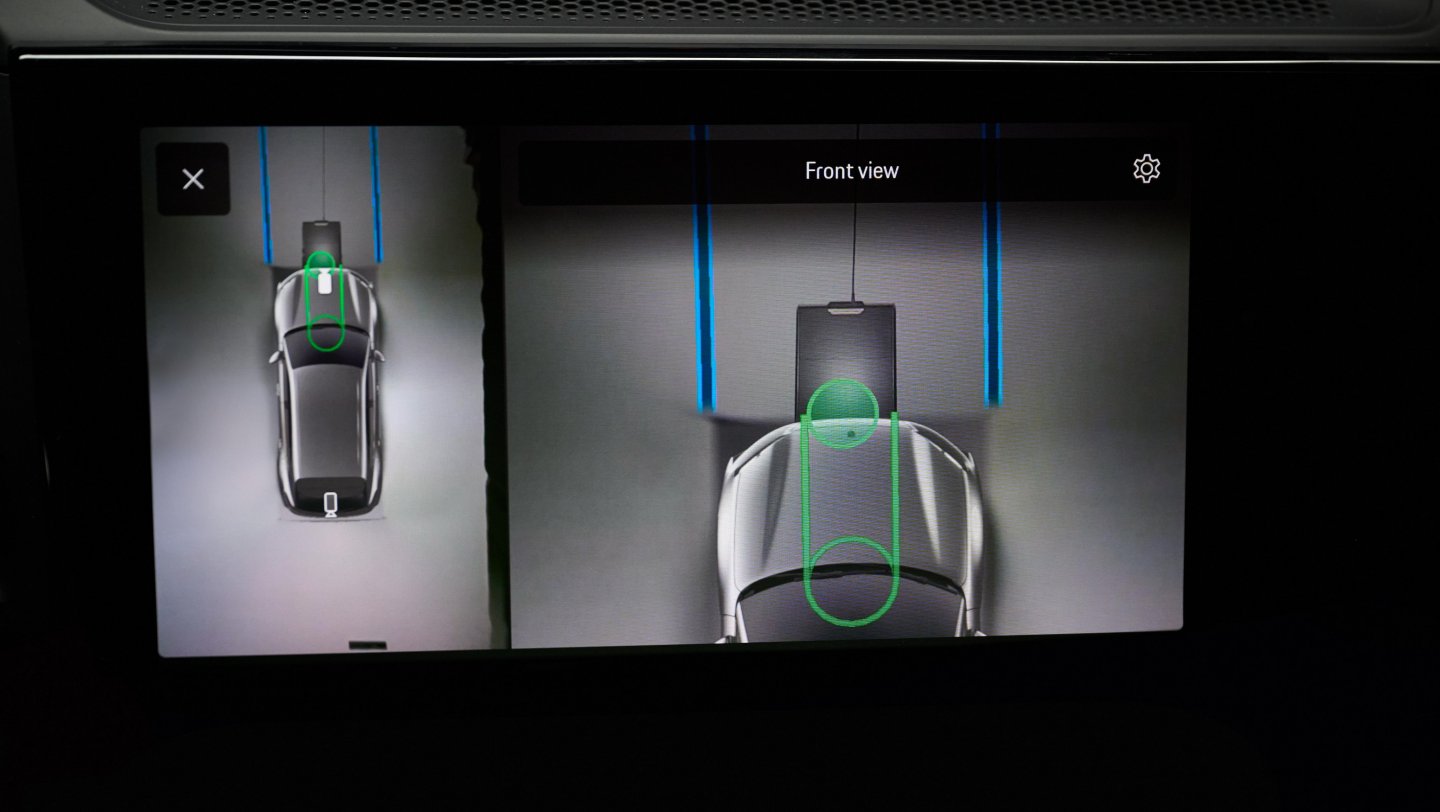 Porsche Cayenne Electric Wireless Charging
