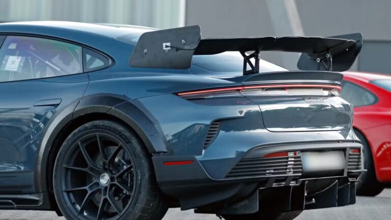 Porsche Taycan Turbo GT4 RS