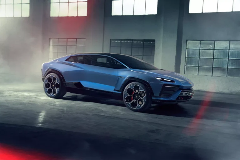 Lamborghini Lanzador PHEV