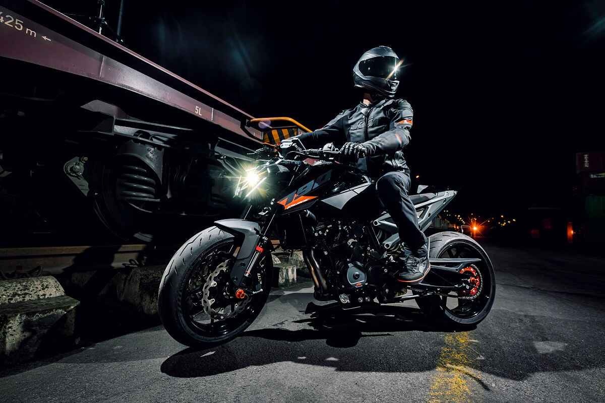 2027 KTM 790 Duke