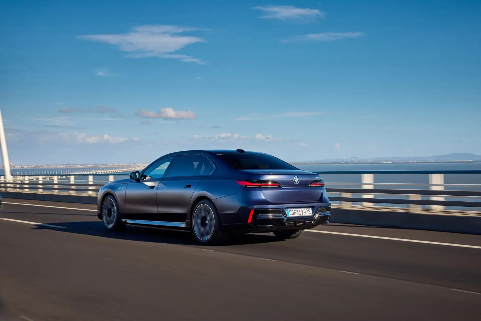 2025 BMW i7 Electric Sedan