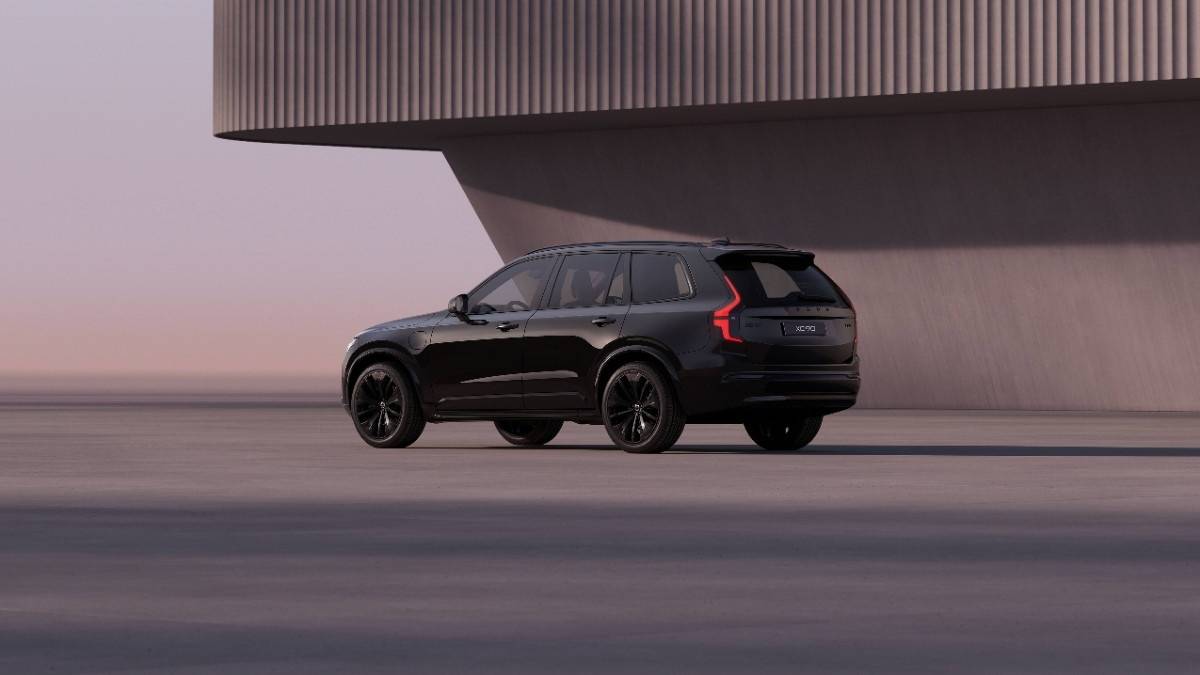 Volvo's XC90 Black Edition