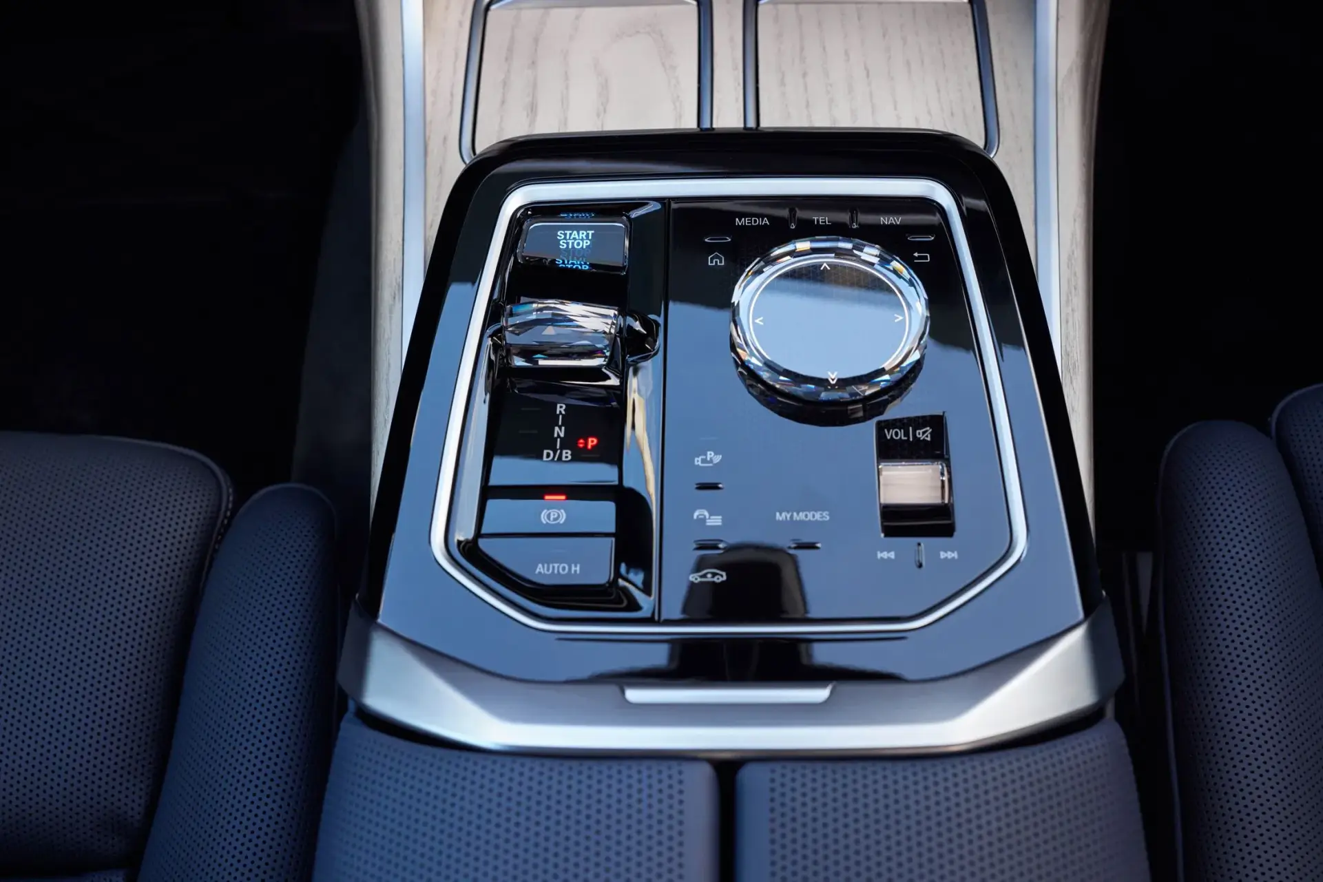 2025 BMW i7 Electric Sedan