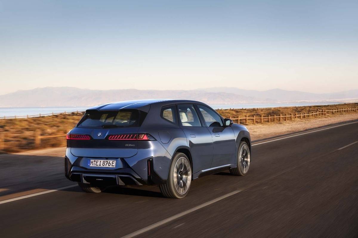 BMW iX3 Debut
