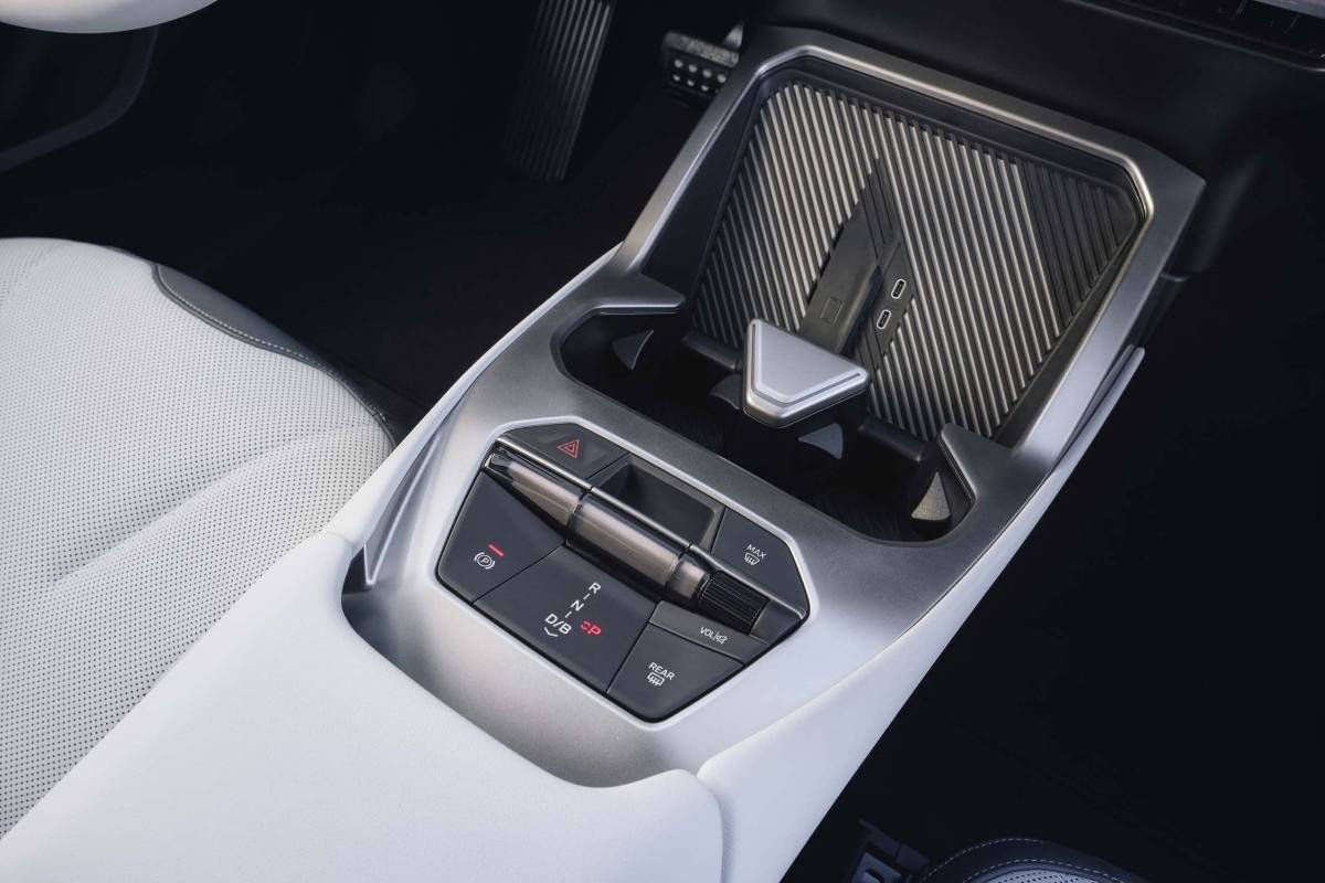 BMW iX3 Debut