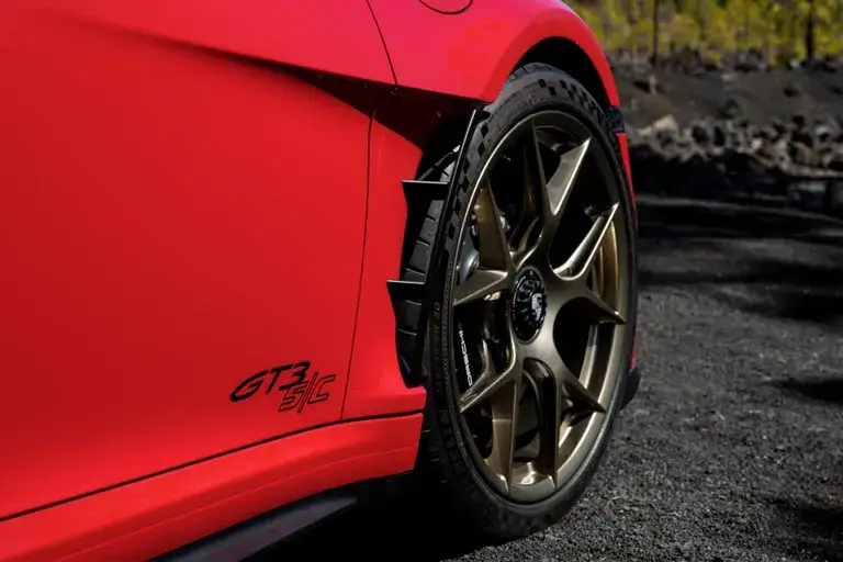 No Roof, Pure GT3: 2027 Porsche 911 GT3 S/C