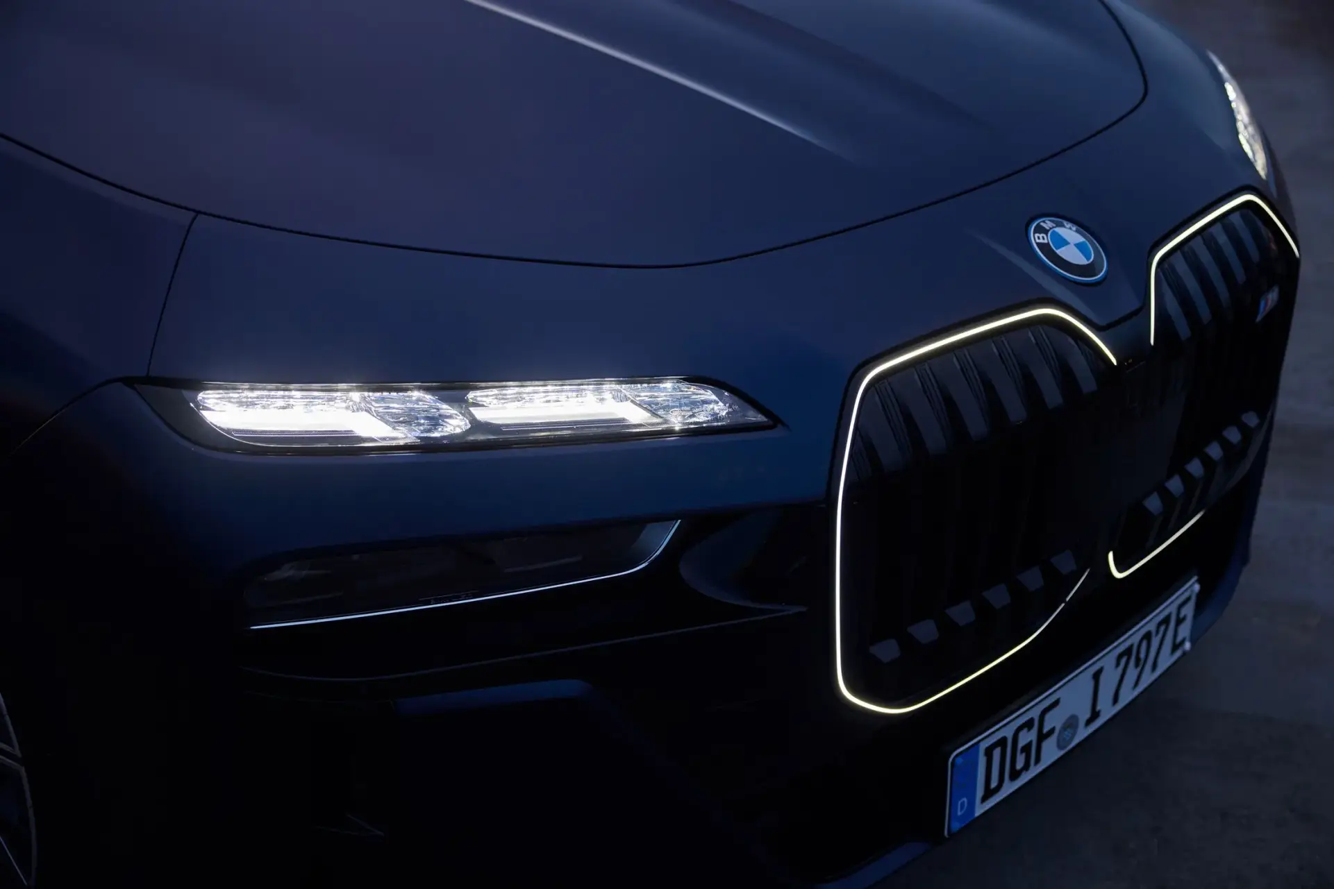2025 BMW i7 Electric Sedan