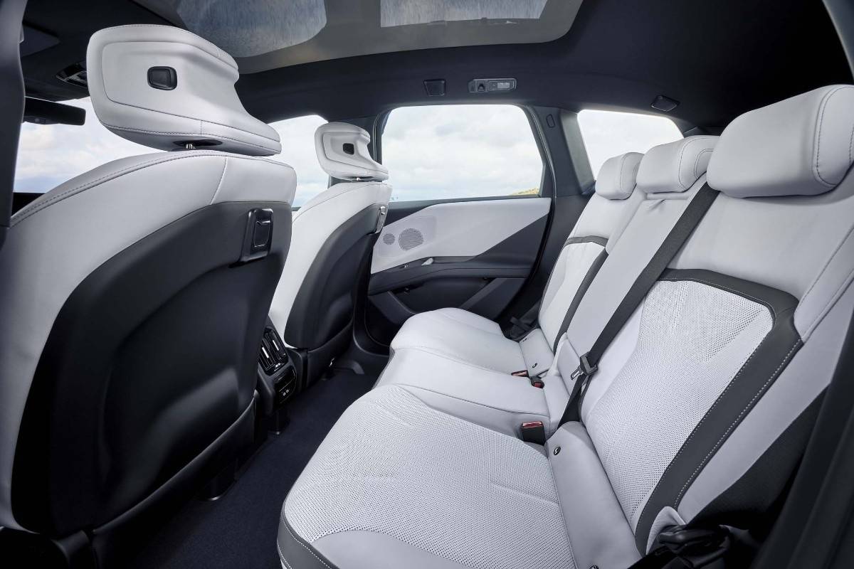 BMW iX3 Debut